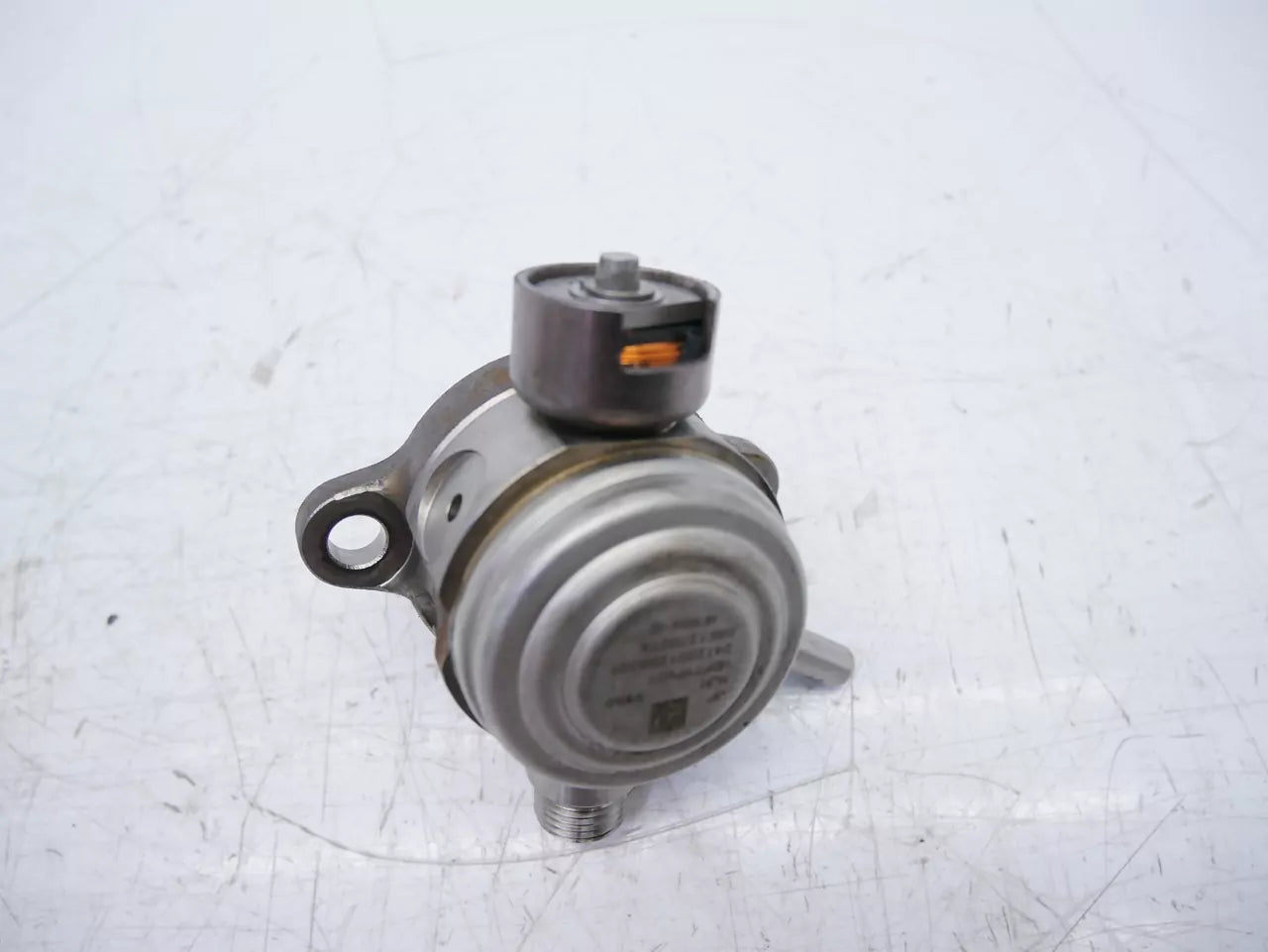 Bomba de combustible Volkswagen 1,0 TSi DLAA DLA 05E127027A