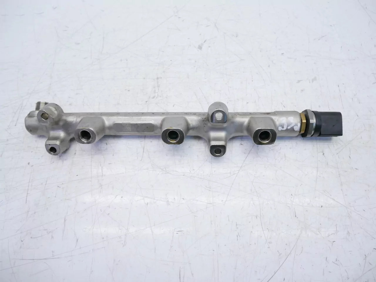 Rampa inyectora Volkswagen 1,0 TSi DLAA DLA 05C133320A