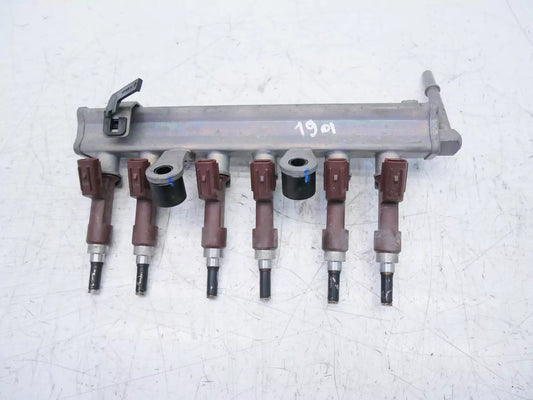 Rampa de inyectores Toyota 1,0 VVTI 1KR-FE 23250-0Q040