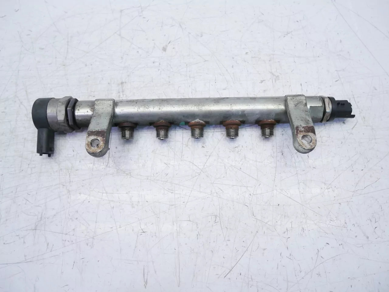 Rampa inyectora Mitsubishi 2,2 DI-D 4HN 9654748880