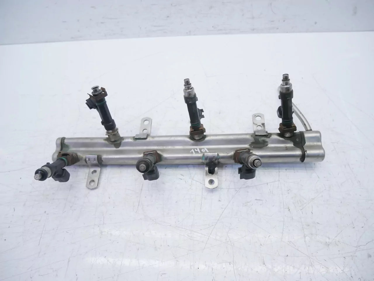 Rampa de inyectores Jeep 3,8 V6 gasolina EGT 04861667AA