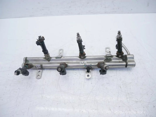 Rampa de inyectores Jeep 3,8 V6 gasolina EGT 04861667AA