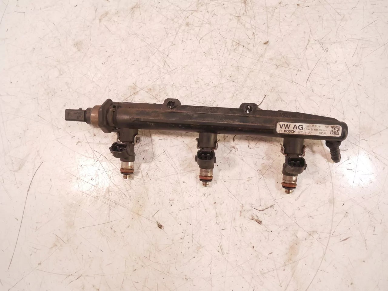 Rampa de inyectores Seat Volkswagen 1,0 MPi DFNA DFN 056133313B