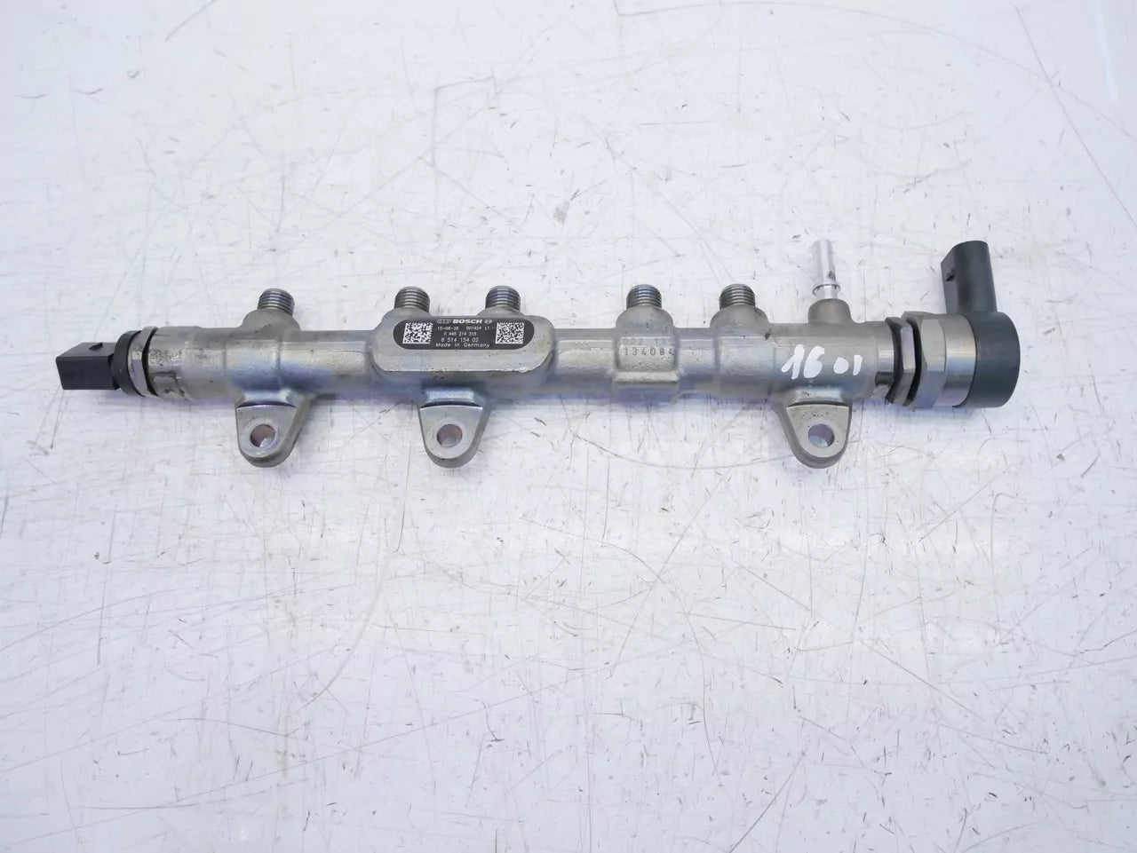 Rampa inyectora BMW 2,0 520d 520 d B47D20A B47 0445214315 8514154