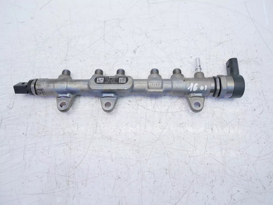 Rampa inyectora BMW 2,0 520d 520 d B47D20A B47 0445214315 8514154