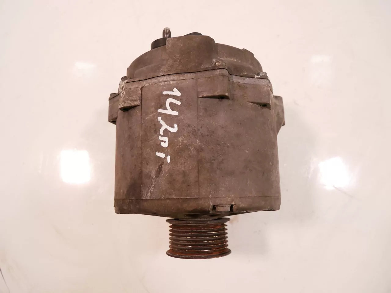 Alternador Audi 4,2 quattro BFM 077903015Q