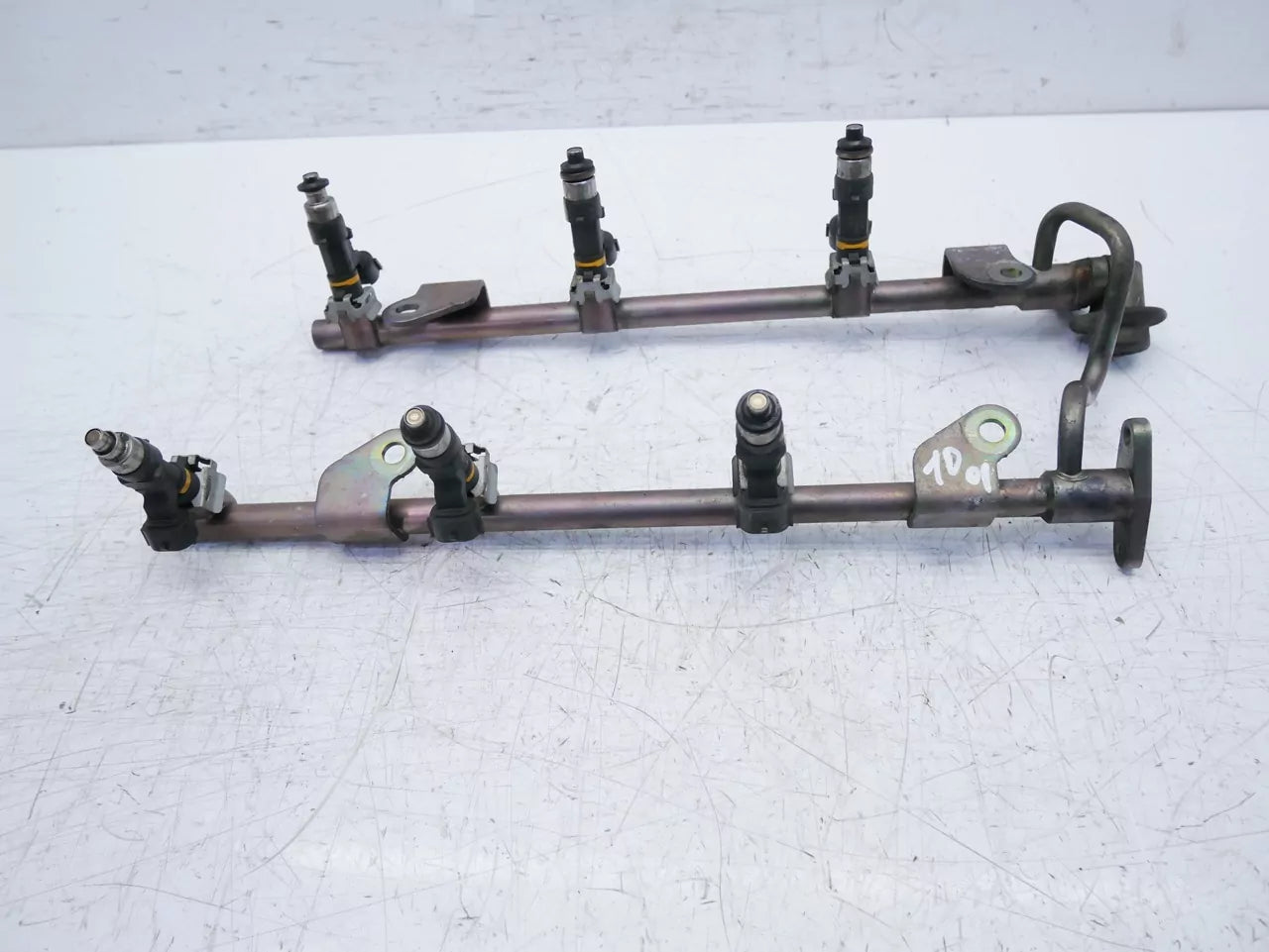 Rampa de inyectores Infiniti Nissan 3,5 V6 VQ35DE 17521-8J101