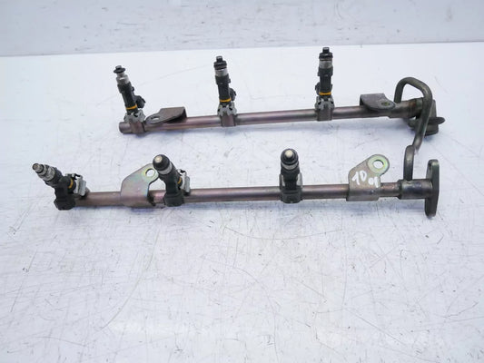 Rampa de inyectores Infiniti Nissan 3,5 V6 VQ35DE 17521-8J101