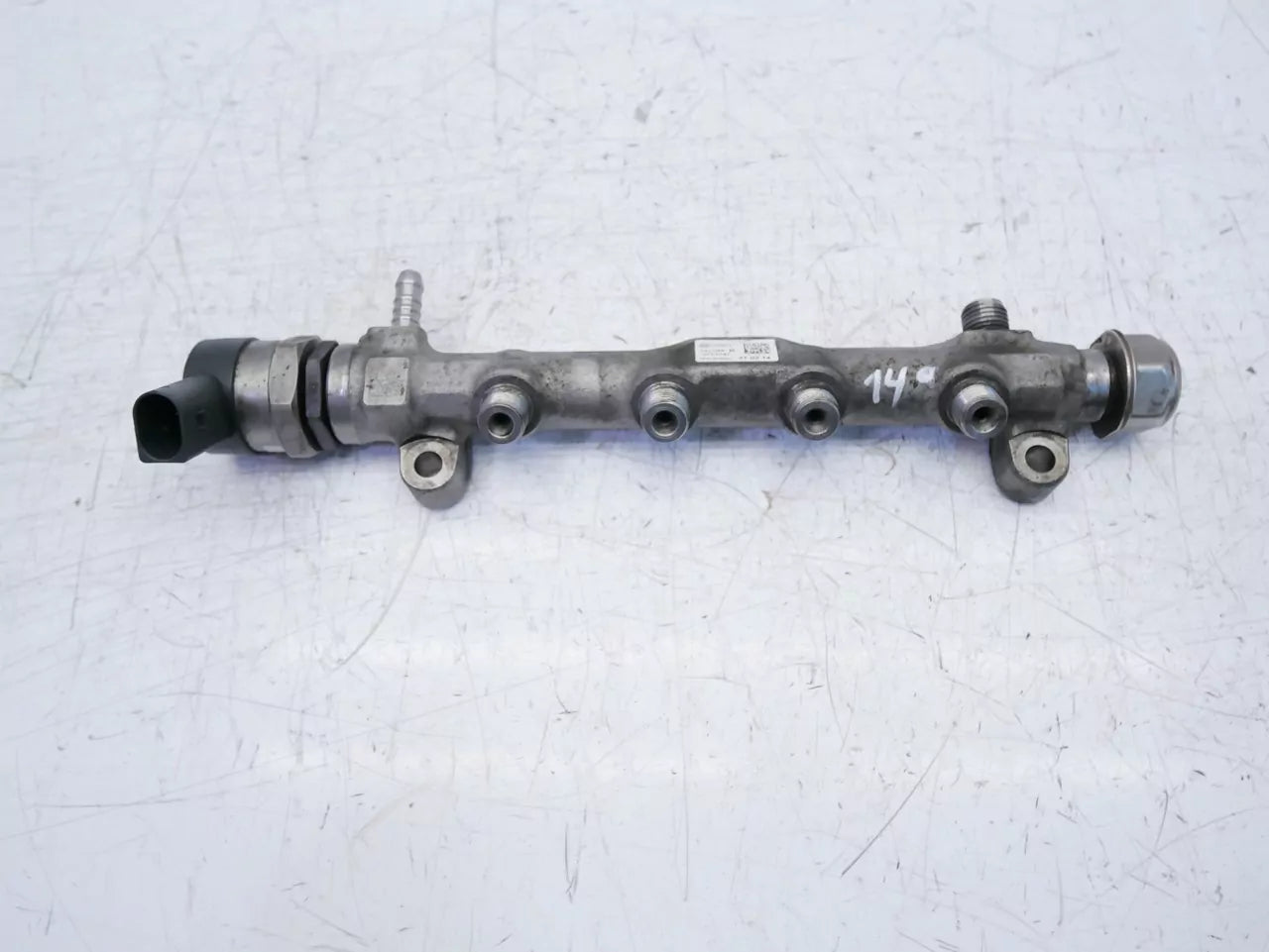 Rampa inyectora Audi Seat Volkswagen 1,6 TDI CLHA CLH 04L089B