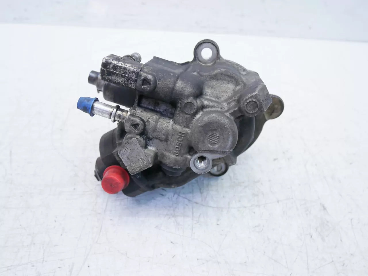 Bomba de alta presión defectuosa BMW Serie 2 F46 F45 2.0 Diesel 218 d B47C20A B47 8511626