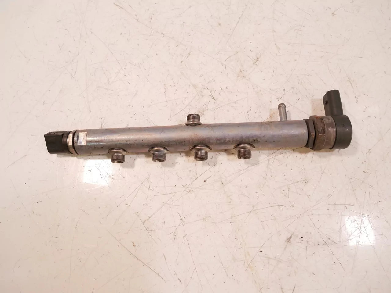 Rampa inyectora Mercedes-Benz 2,0 CDI Diesel OM 654.920 A6540700095