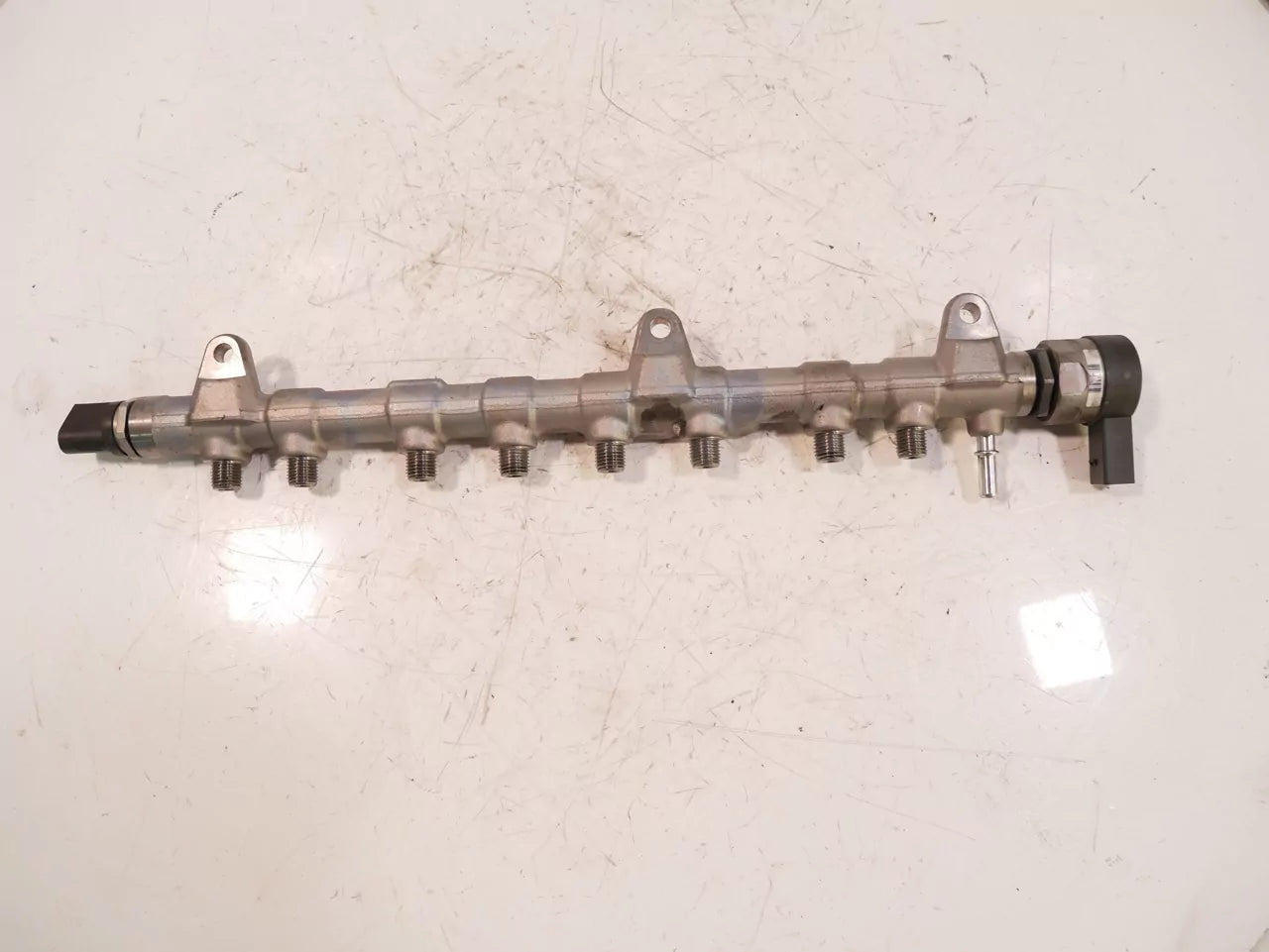 Rampa inyectora BMW 3,0 530 d xDrive B57D30A 8571569