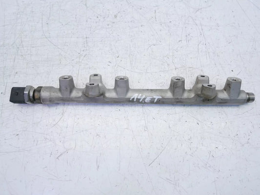 Rampa de inyectores Seat Audi Volkswagen 1,5 TFSI DADA 05E133320
