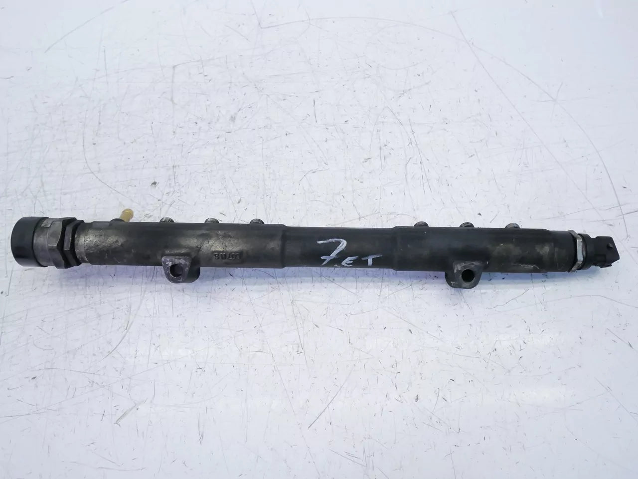 Rampa de inyectores Volvo 2,4 D5 AWD D5244T4 30757146