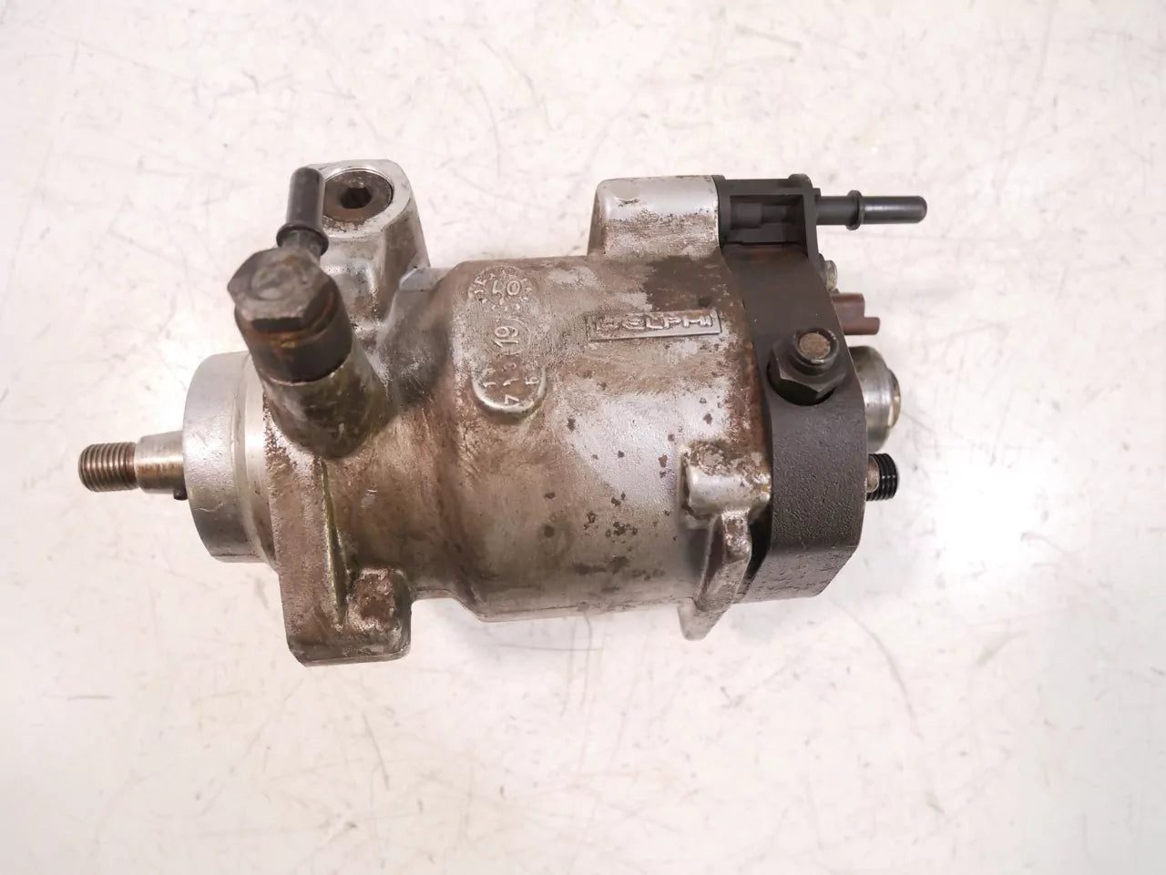 Bomba de alta presión Kia Carnival Sedona 2.9 Diesel J3 331004X700