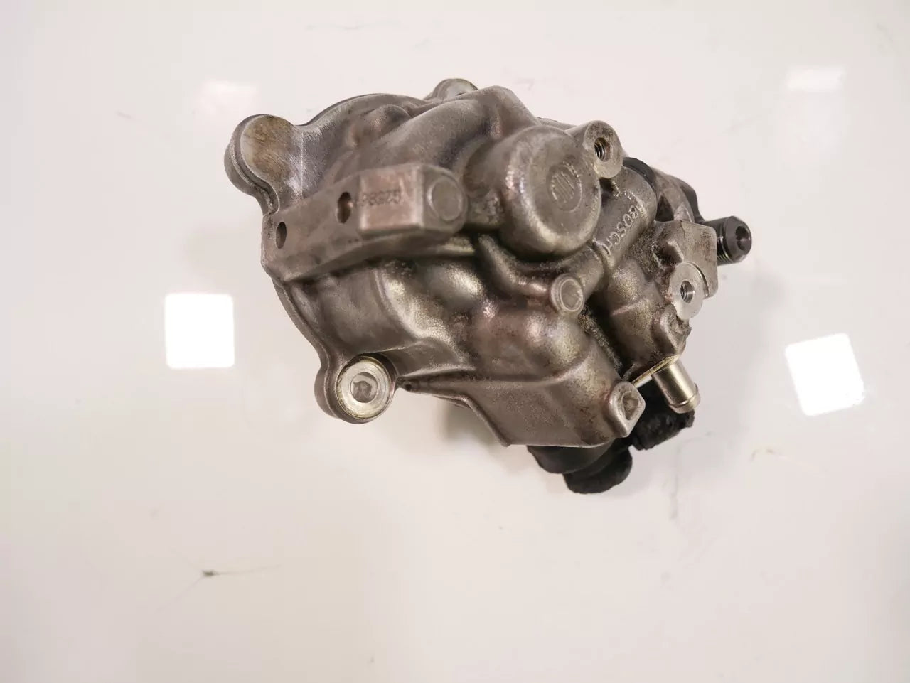 Bomba de alta presión Mercedes-Benz 1.6 C 200 d OM654.916 654.916 A6540704301