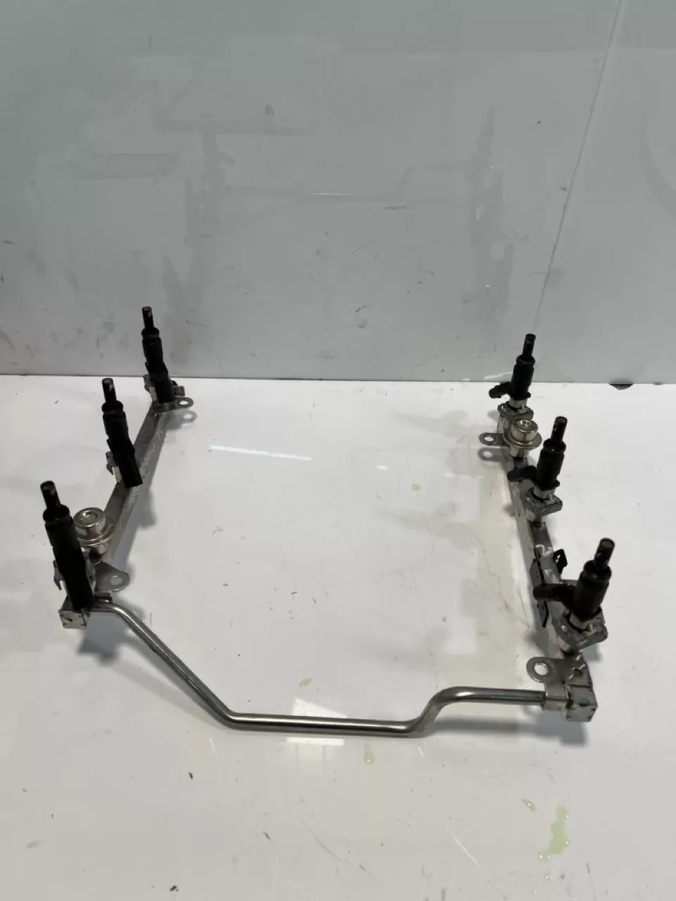 Rampa de inyectores Mercedes-Benz 3,5 V6 E 350 M272.977 272.977 A2720700995