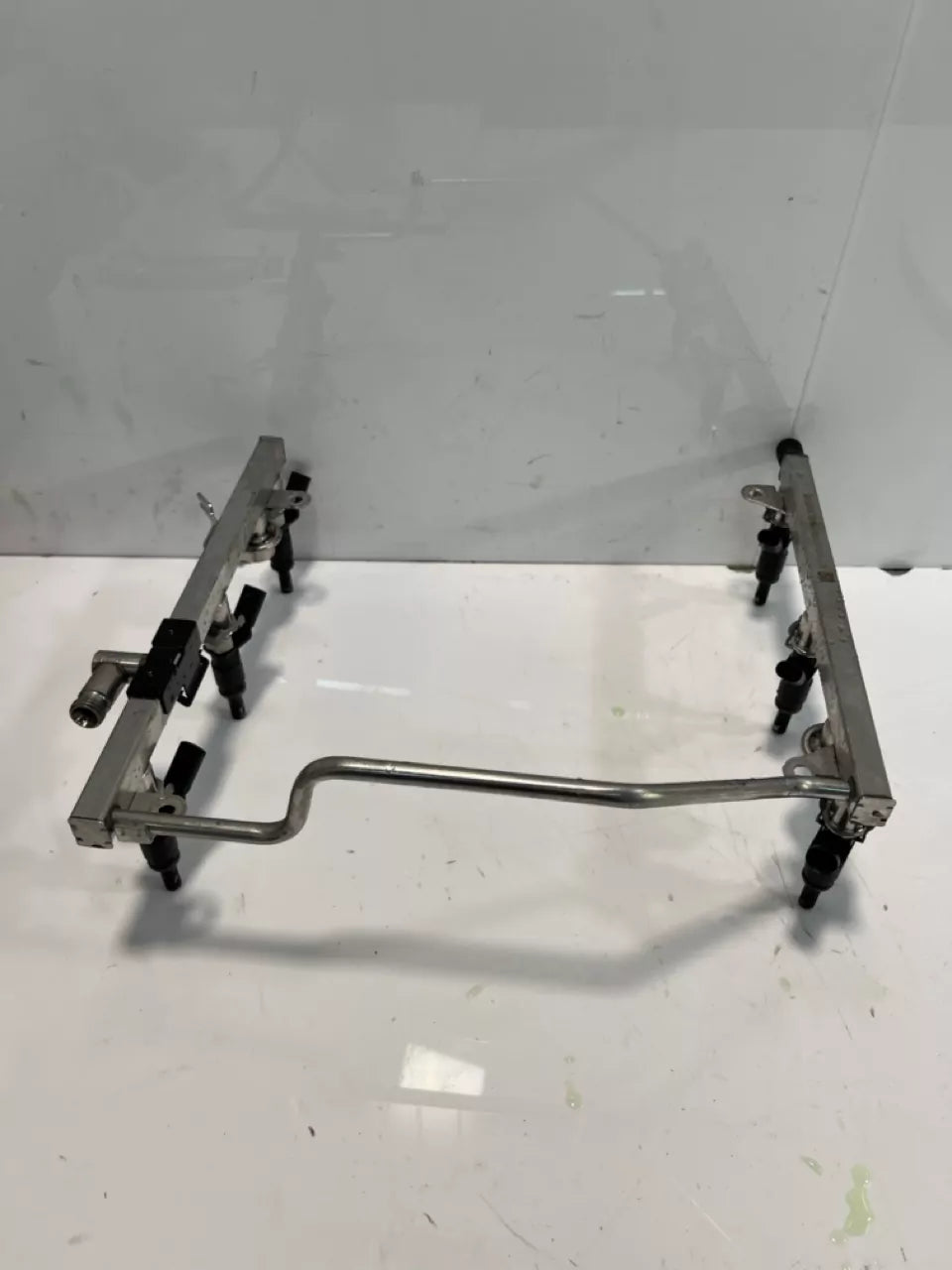 Rampa de inyectores Mercedes-Benz 3,5 V6 E 350 M272.977 272.977 A2720700995