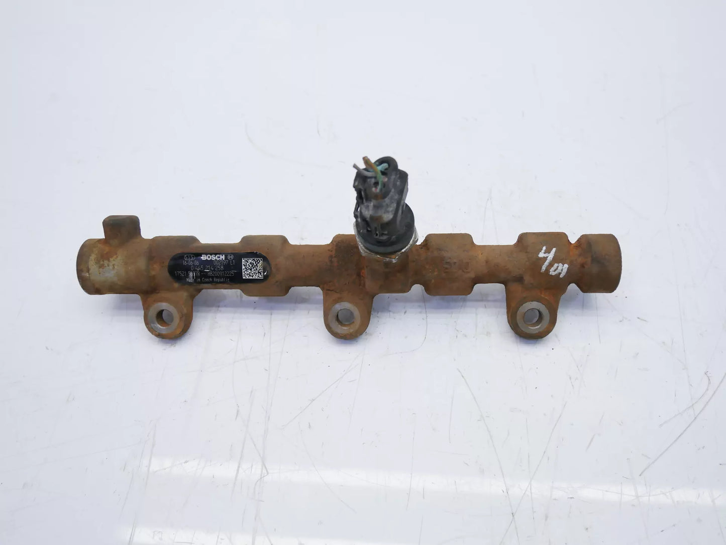 Rampa inyectora Nissan Opel Renault 2,3 dCi M9T870 M9T 0445214258 H8200912225