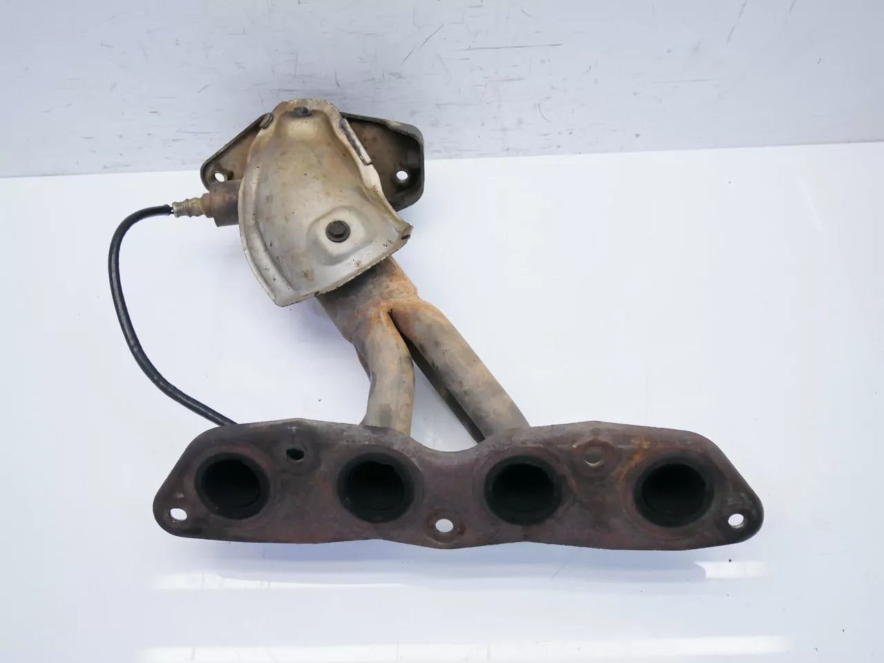 Colector de escape Toyota 1,5 Hybrid 1NZ 1NZ-FXE 17141-21120