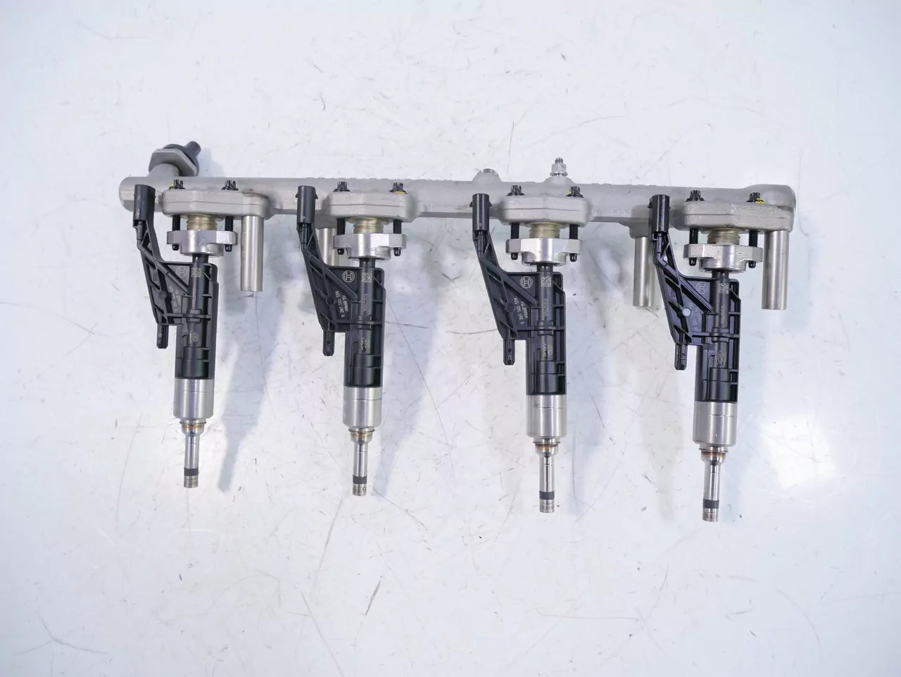 Riel inyector con toberas BMW F32 F33 2.0 420 425 i B48B20A B48B 8694198