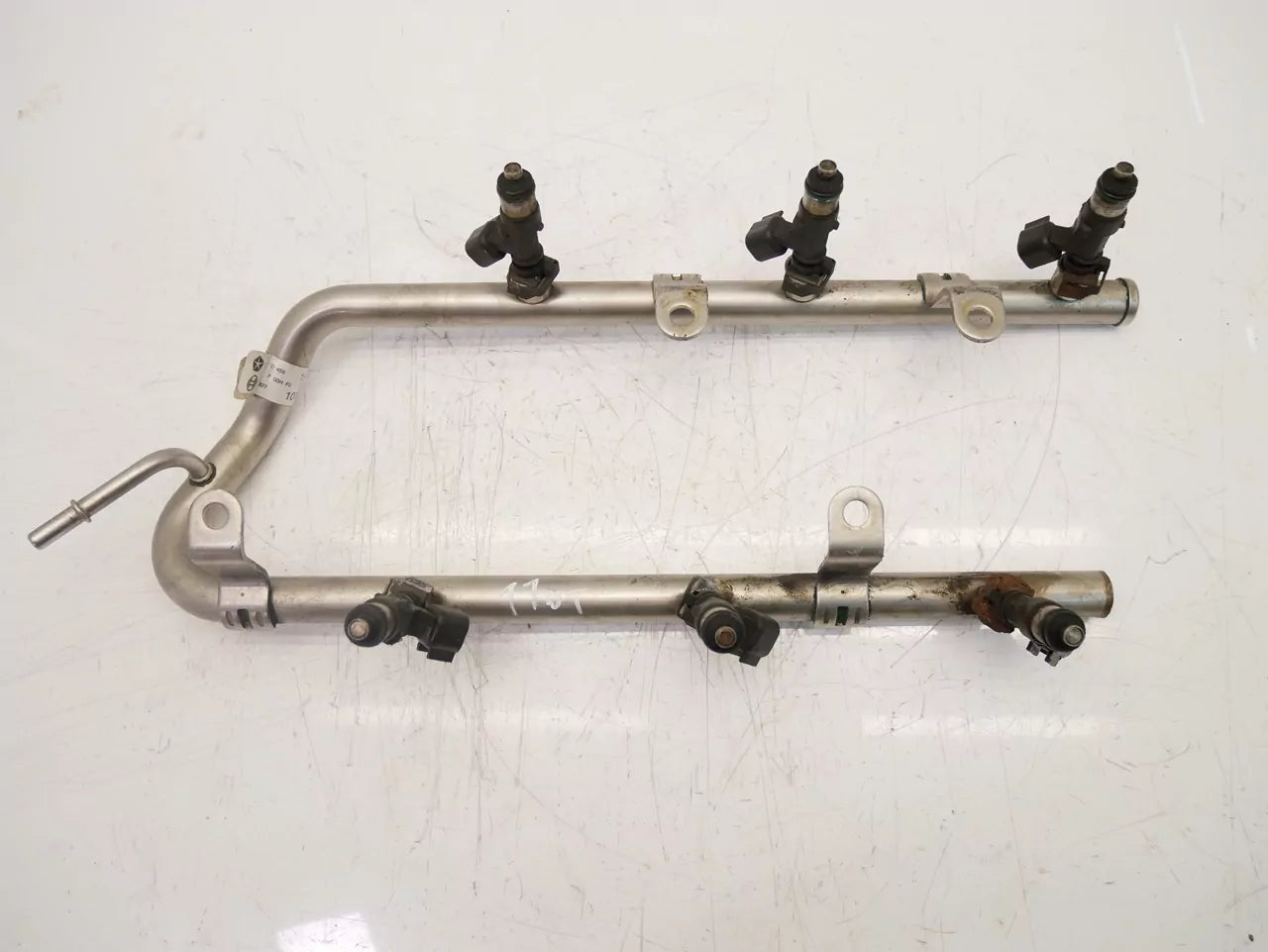 Rampa de inyectores Chrysler Dodge 3,5 V6 EGG 107667 1890AB