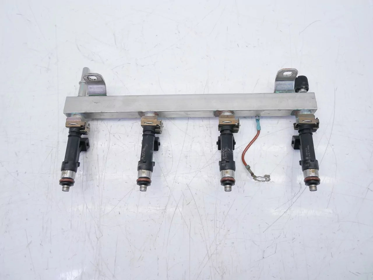 Rampa de inyectores Opel 1,4 gasolina B14XER A14XER LDD 55572731