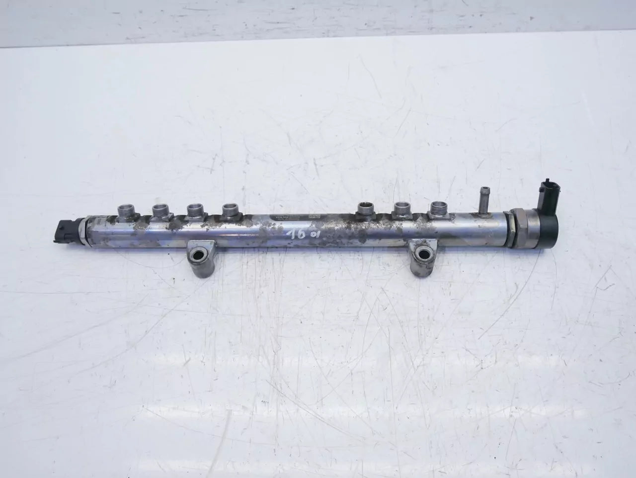 Rampa inyectora Volvo 2,0 D3 Diesel D5204T5 30777759