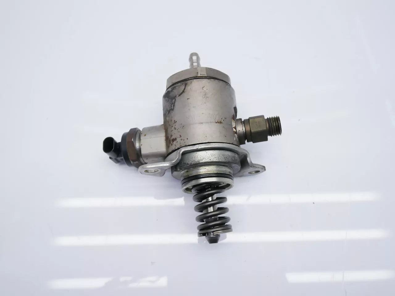 Bomba de combustible Audi Seat Skoda Volkswagen 2.0 TSI CCZA CCZ 06J127025D