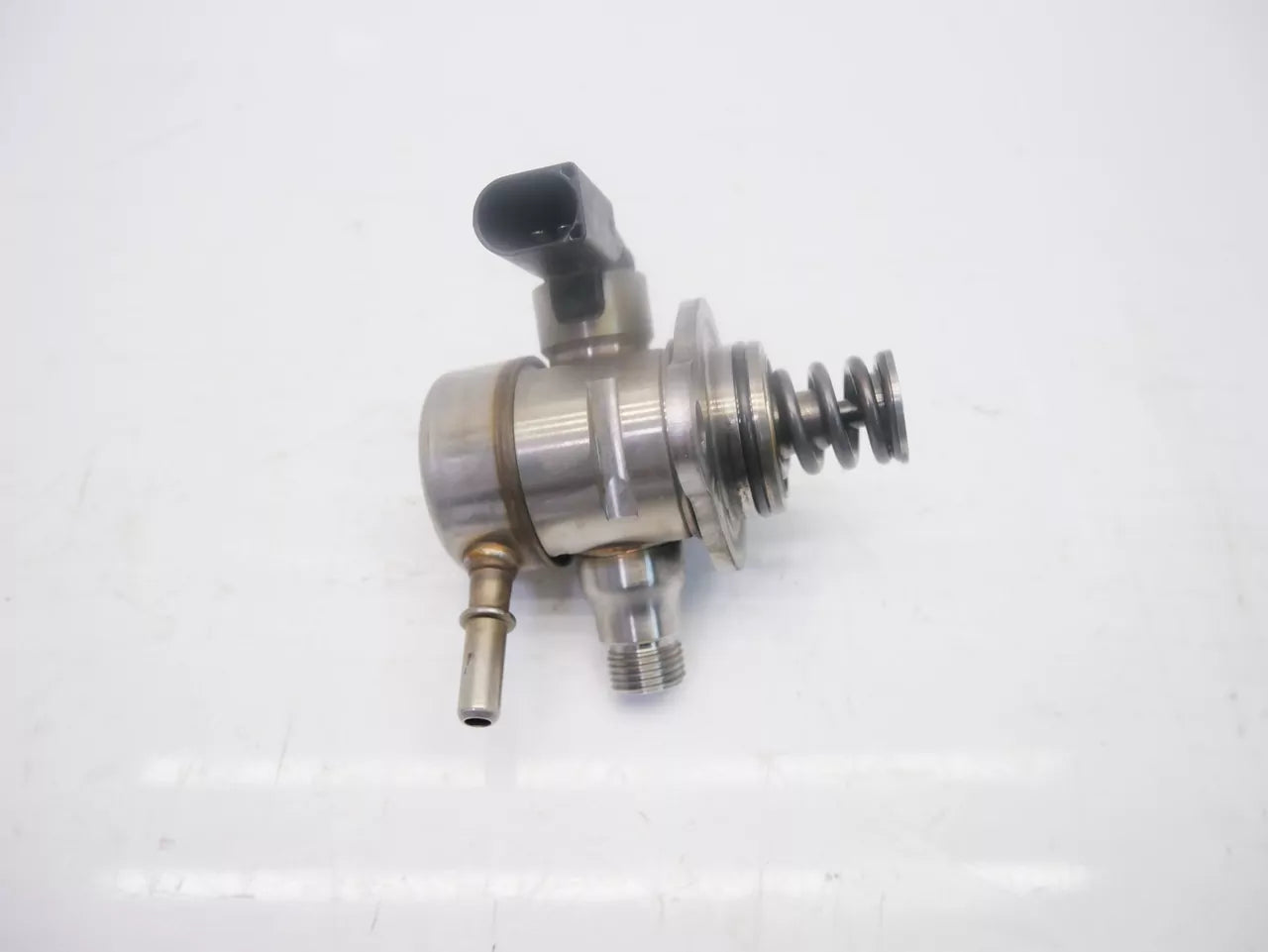 Bomba de combustible Audi 1,5 TFSI gasolina DADA DAD 05E127027