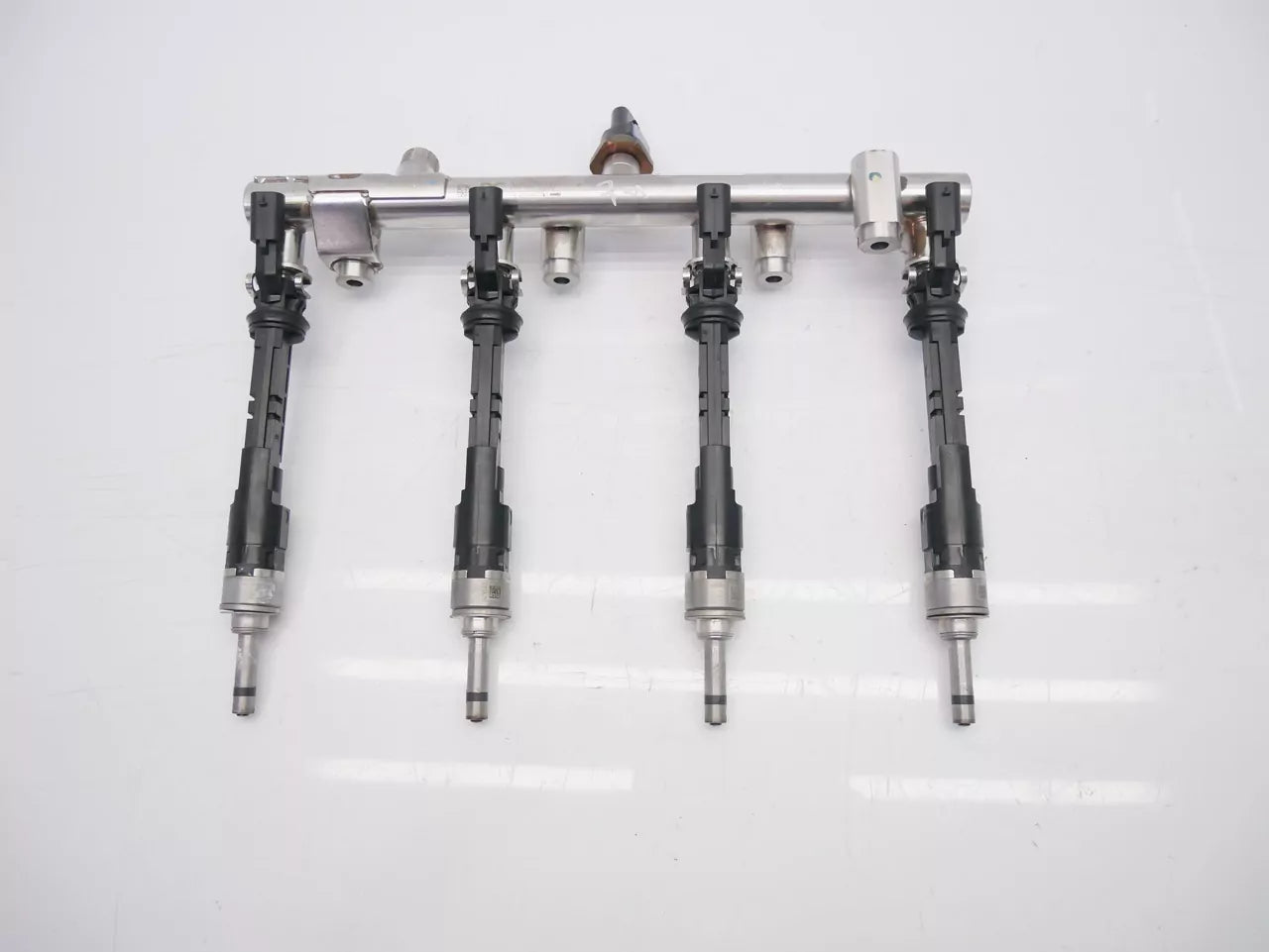 Rampa de inyectores Nissan 1,3 DIG-T HR13DDT HR13 175220286R