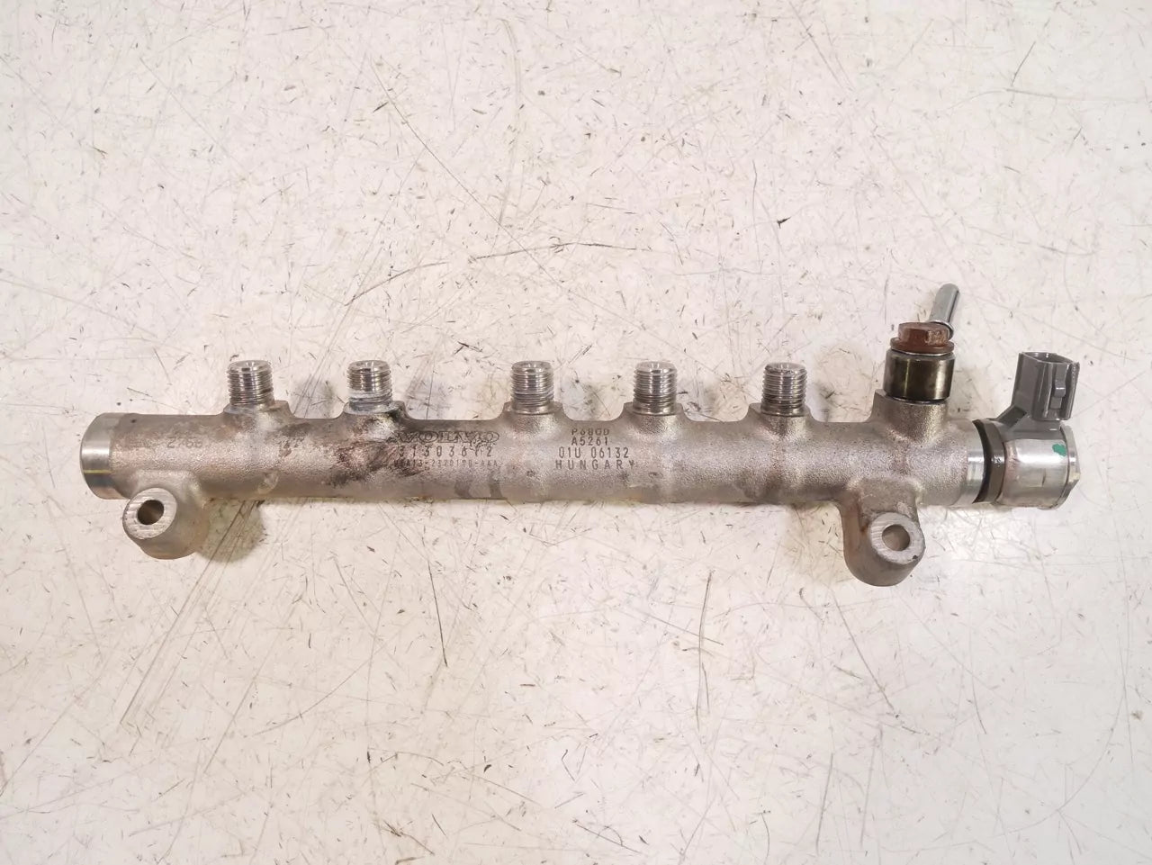 Rampa inyectora Volvo 2,0 D2 Diesel D4204T8 31303612