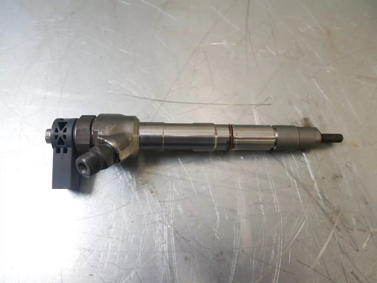 Boquilla de inyección Volkswagen Passat 2.0 TDI Diesel DFGA DFG 04L130277AC