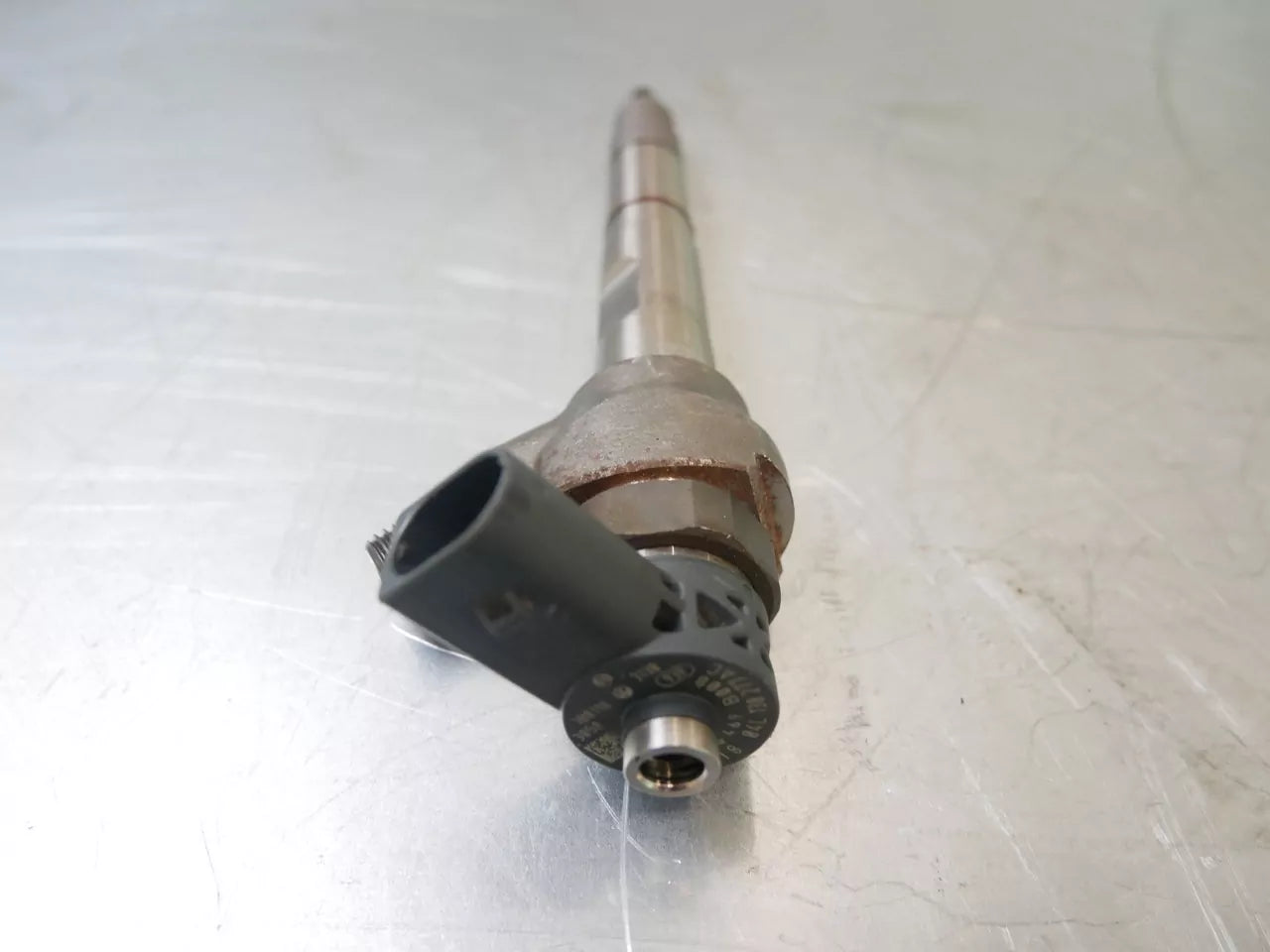 Boquilla de inyección Volkswagen Passat 2.0 TDI Diesel DFGA DFG 04L130277AC