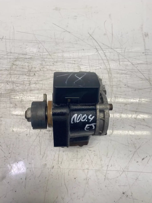 Bomba de alta presión Skoda Octavia 1Z 1.6 TDI Diesel CAYC CAY 03L130755