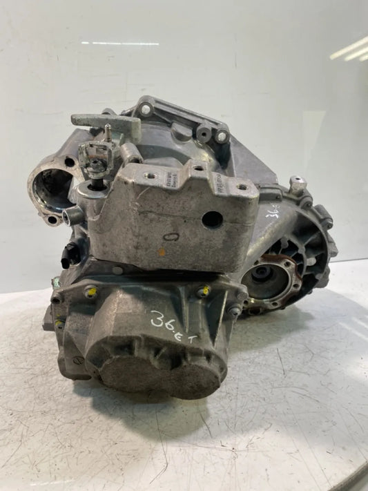 Caja cambios manual Audi Q2 GAB 1,0 30 TFSI gasolina DKRF DKR UDL 0AJ300043P