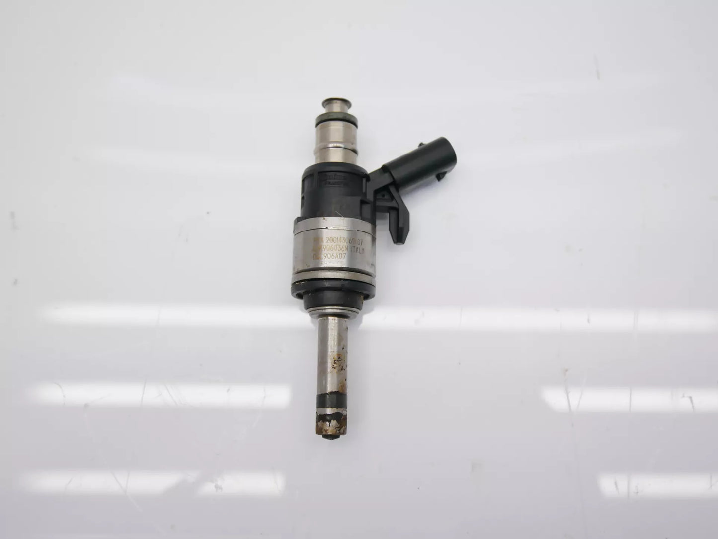 Inyector Boquilla de inyección Volkswagen Audi Skoda 2,0 DKT DKTA 06K906036M