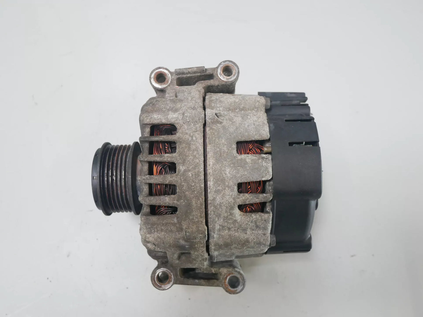 Alternador Audi 3.0 TFSI CTUC CTU 06E903018L