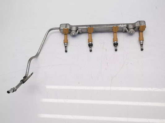 Rampa de inyectores Toyota 1,8 VVTI 2ZR 2ZR-FE 23250*37010