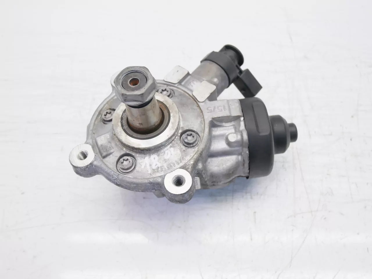 Bomba de alta presión Audi Seat Volkswagen Golf 2.0 TDI CRLB CRL 0445010538 04L130755E