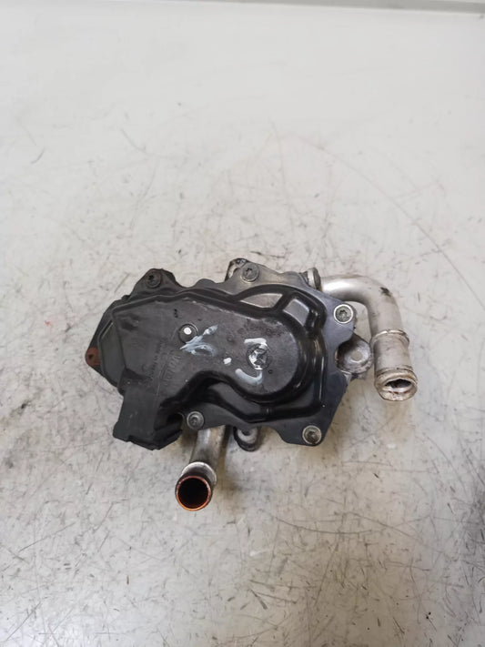 Válvula EGR Seat Skoda Volkswagen Octavia Leon Golf 7 2,0 TDI CKFC CKF 04L131501S