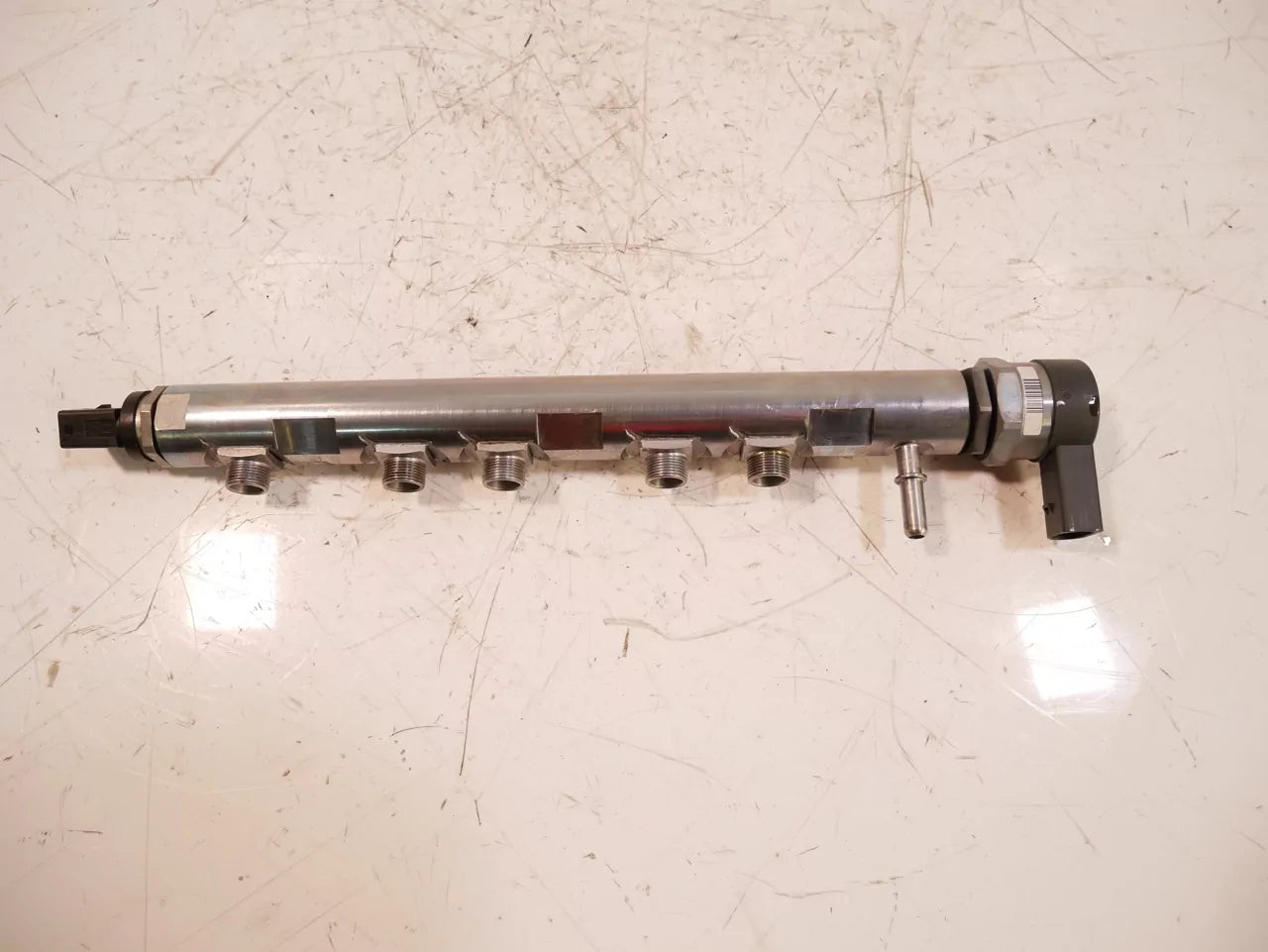 Rampa inyectora BMW 2,0 118d N47D20C N47 7809127