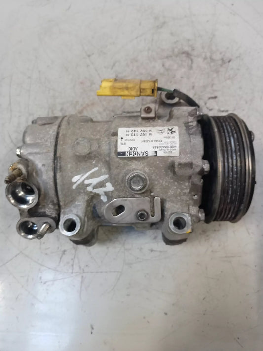 Compresor de aire acondicionado – Peugeot Boxer 2.0 Blue HDI Diesel AHN DW10FUD 9819711380