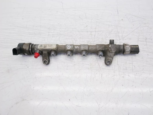 Rampa inyectora Volkswagen 2,0 TDI CSNA CSN 03L130093