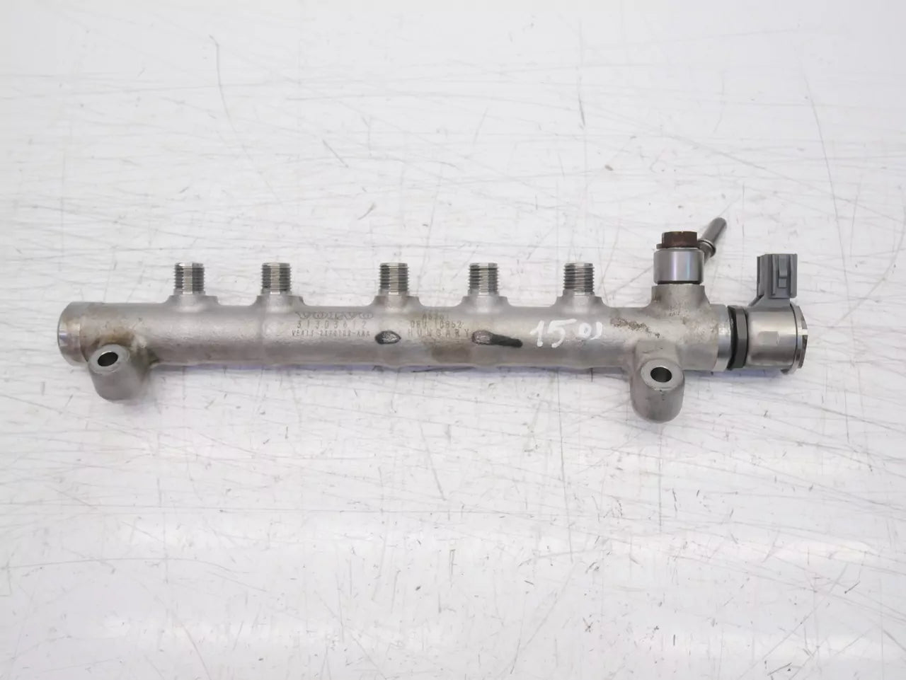 Rampa inyectora Volvo 2,0 D2 D4204T8 31303612