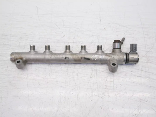 Rampa inyectora Volvo 2,0 D2 D4204T8 31303612