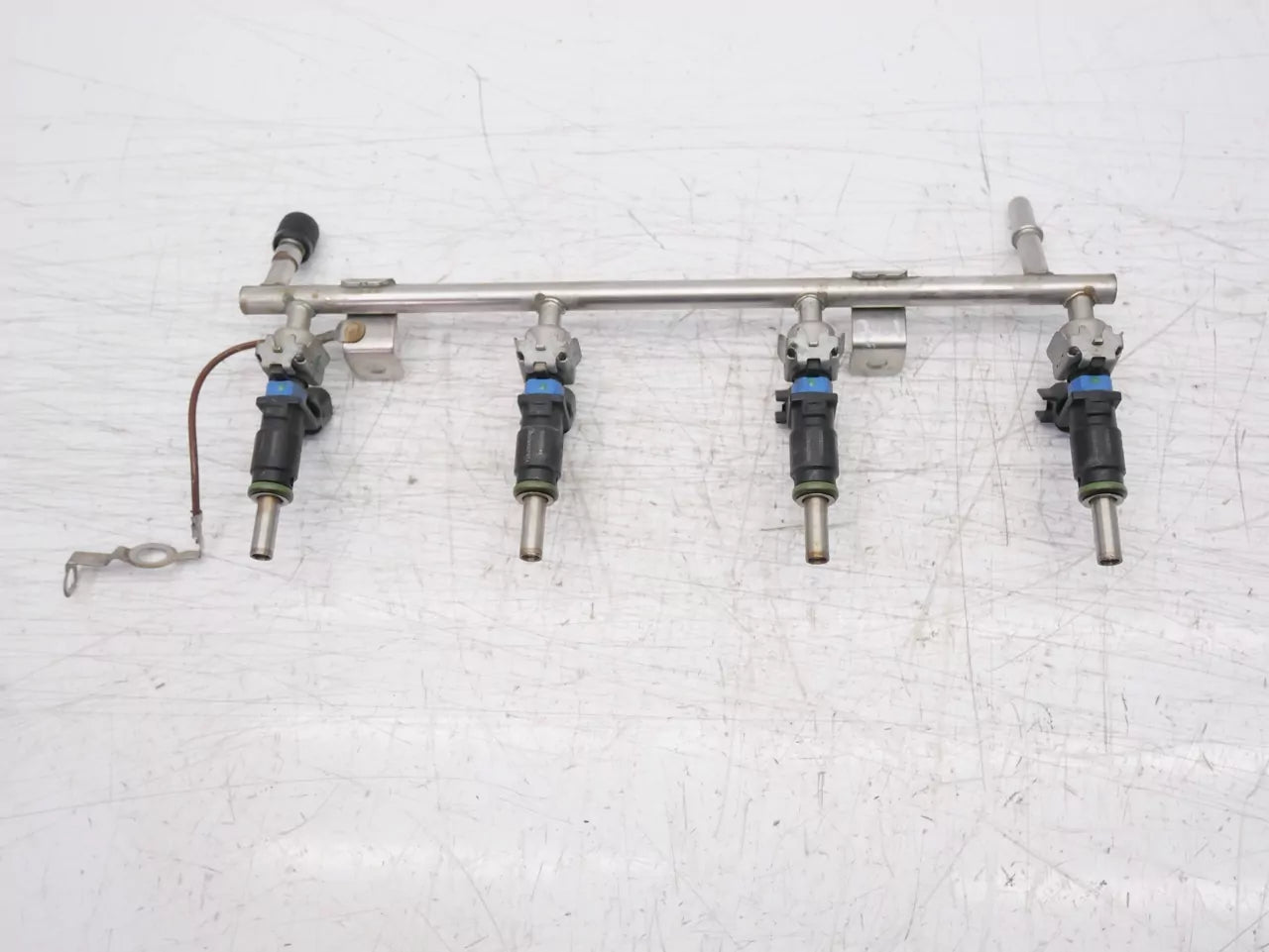 Rampa de inyectores Opel 1,6 A16XER LDE 55562599