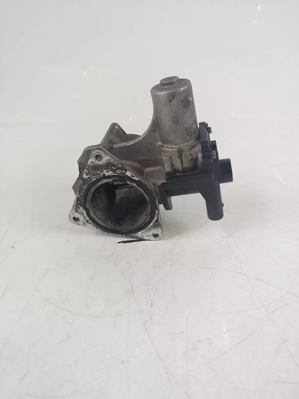 Válvula EGR Válvula de recirculación de gases de escape Volkswagen Crafter 2.5 TDI BJM 076131501A