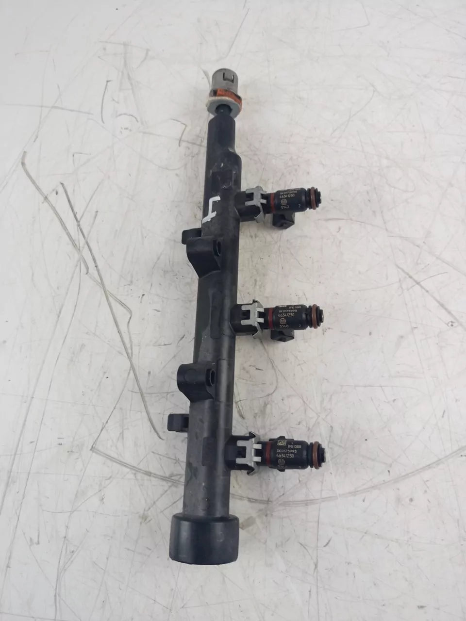 Rampa inyectora Fiat 500 312 1.0 Hybrid 46341162