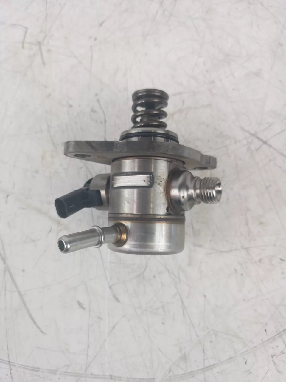 Bomba de combustible Opel Corsa F 1.2 F12XHL EB2ADTD HN05 9812133780